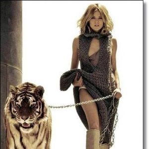 Meet your Posher, Stela